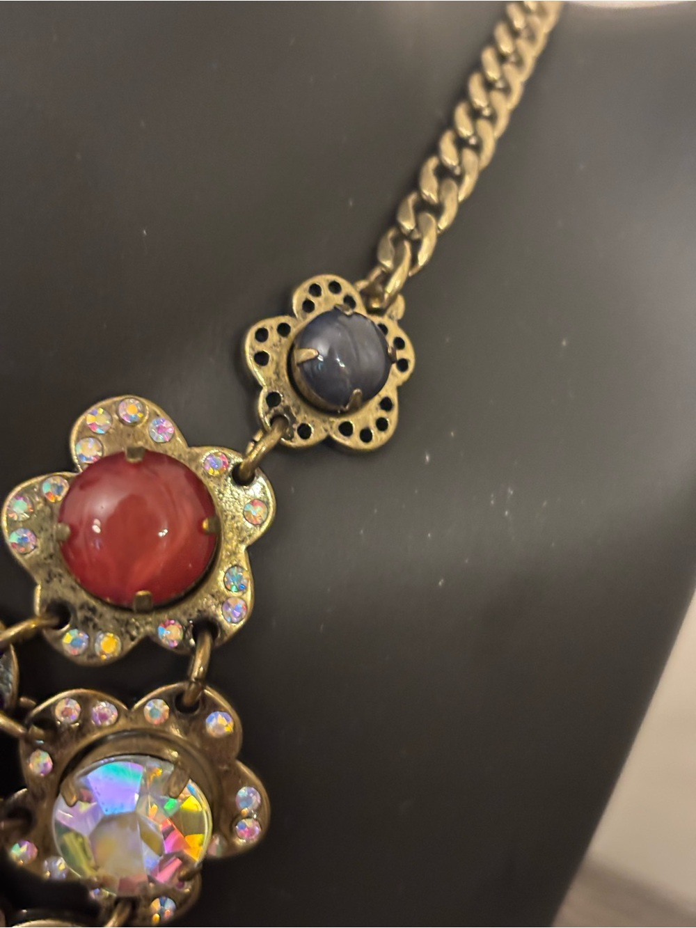 Betsey Johnson Floral Statement Bib Necklace Multicolor Stone Gold Tone Signed - Picture 7 of 9